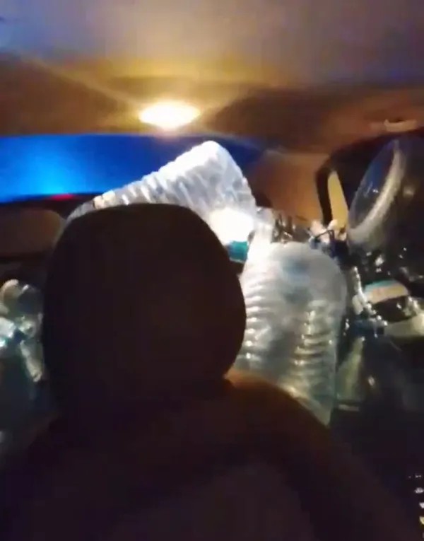 Yıl 2026, Başkentte su yok! Vatandaşlar gece yarısı bidonlarla su kuyruğuna girdi